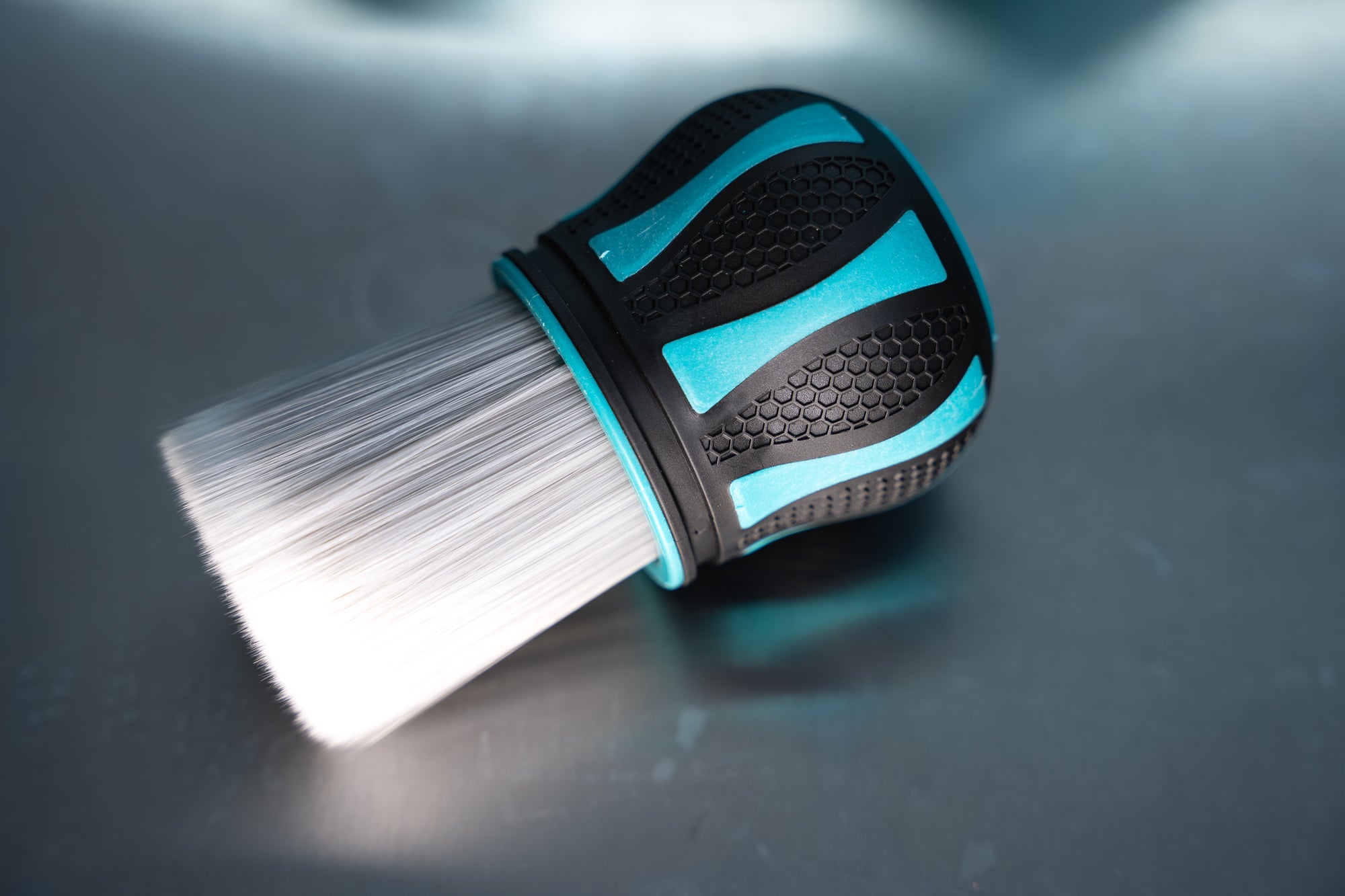 Carbon Collective Firm Bristle Ergo-Brush